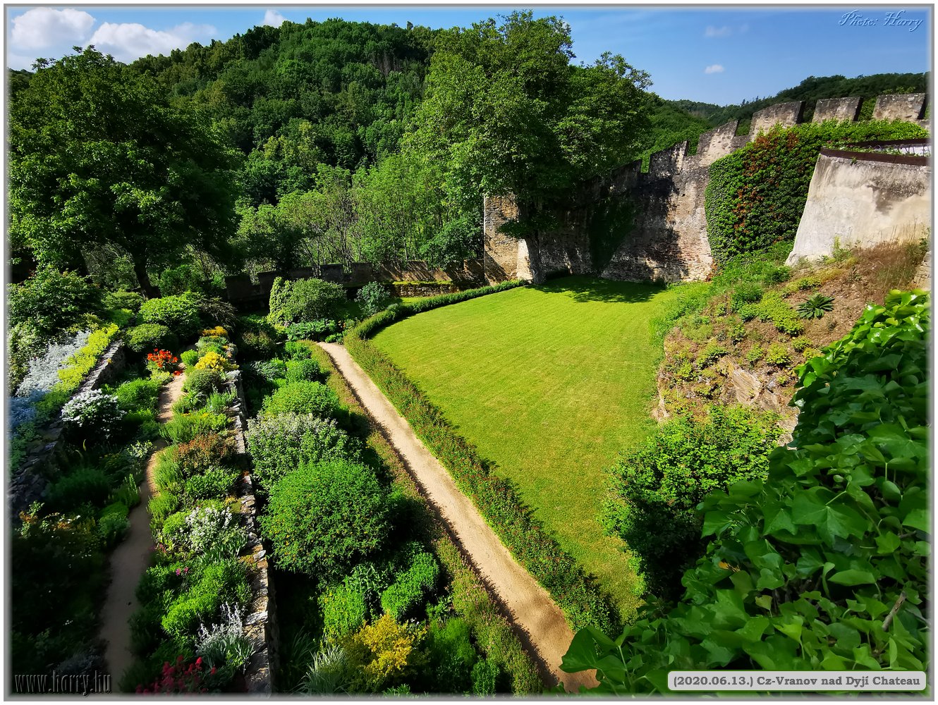 (2020.06.13.)Cz-Vranov_nad_Dyjí_Chateau-08.jpg