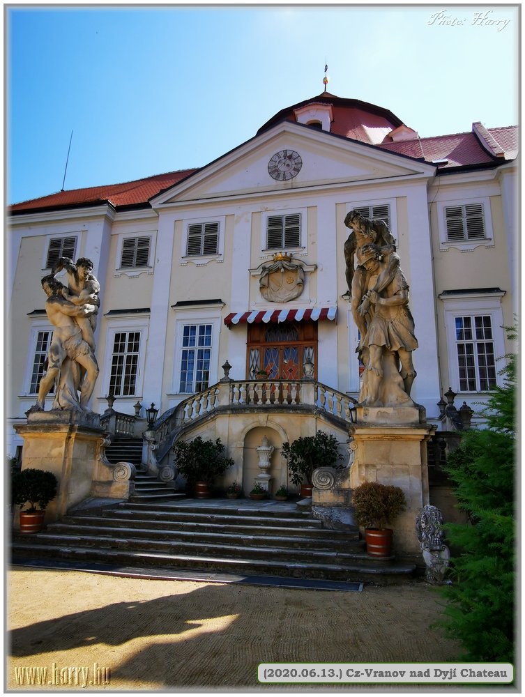 (2020.06.13.)Cz-Vranov_nad_Dyjí_Chateau-22.jpg