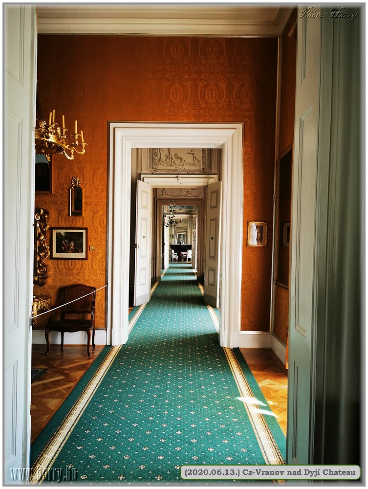 (2020.06.13.)Cz-Vranov_nad_Dyjí_Chateau-29.jpg