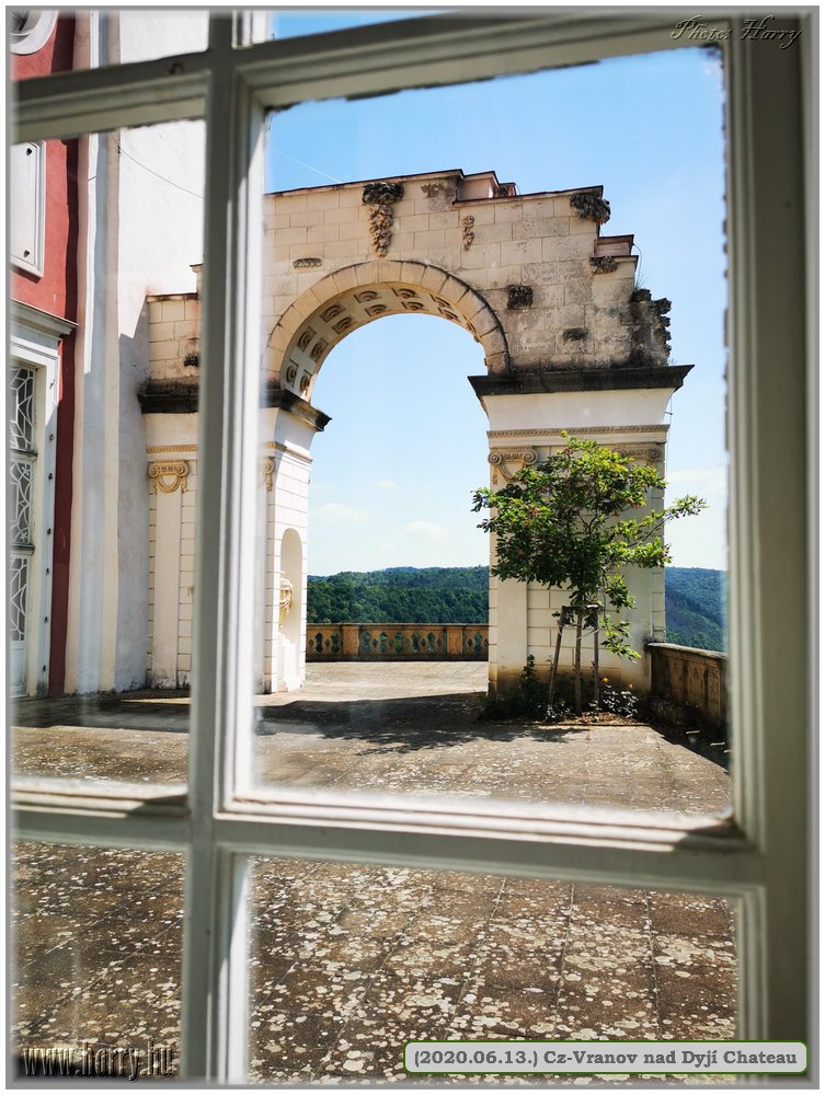 (2020.06.13.)Cz-Vranov_nad_Dyjí_Chateau-45.jpg