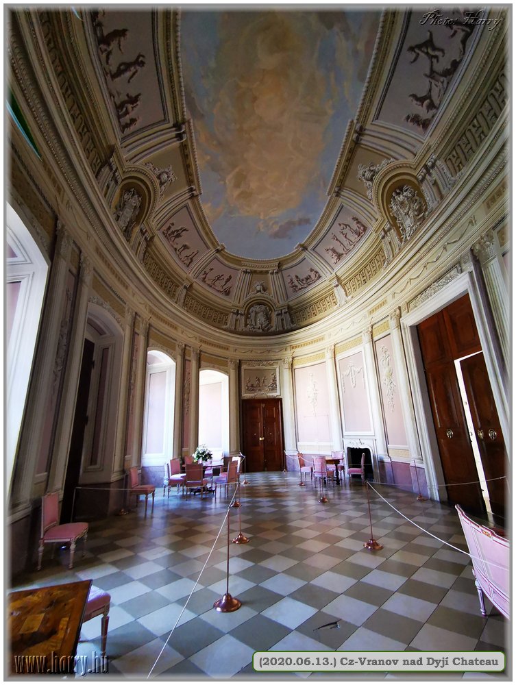 (2020.06.13.)Cz-Vranov_nad_Dyjí_Chateau-51.jpg