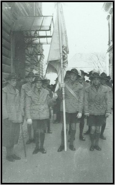 1934-fay a. felsokereskedelmi isk. 50 eves jubileum (kaszino epuletehet erkezes)  -2.jpg