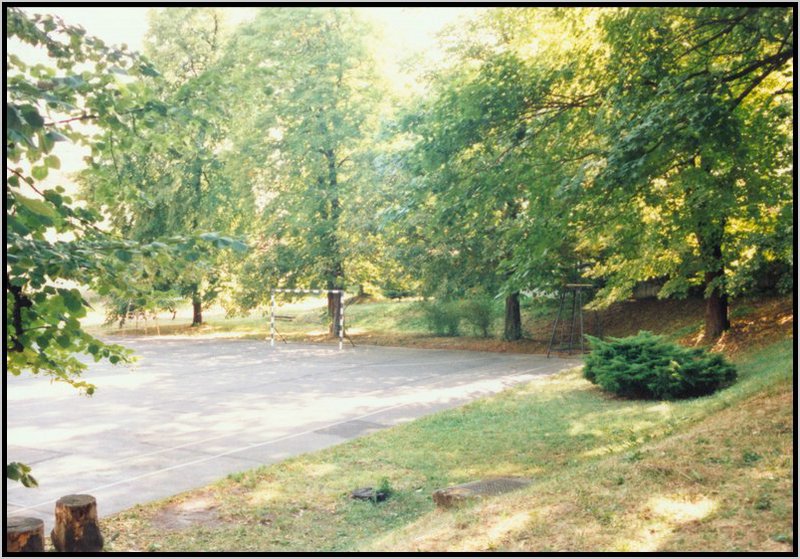 2000 pocsi utca-sportpalya reszlet-1.jpg