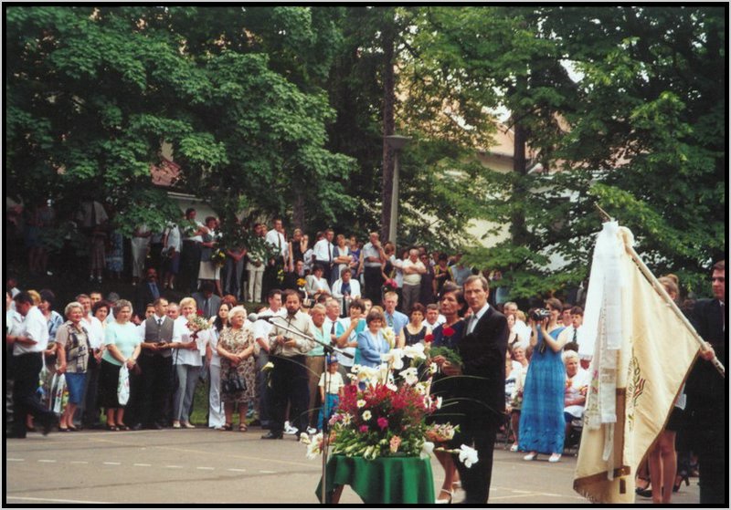 2000.05.12.-bucsu a 107 eves epulettol - 2.jpg