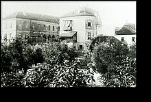 1900-korul-fay a kert felol .jpg