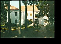 2000 pocsi utca-b epulet.jpg