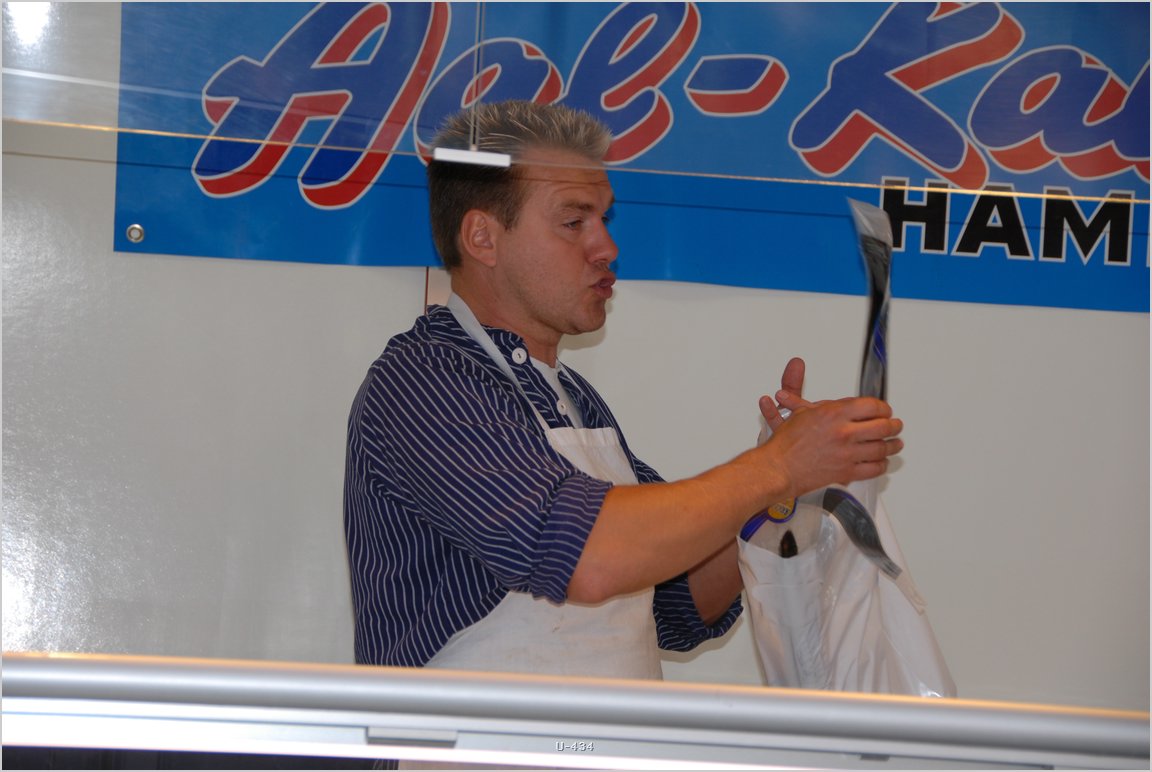 (2007.08.05.)Hamburg-Fischmarkt-07.jpg