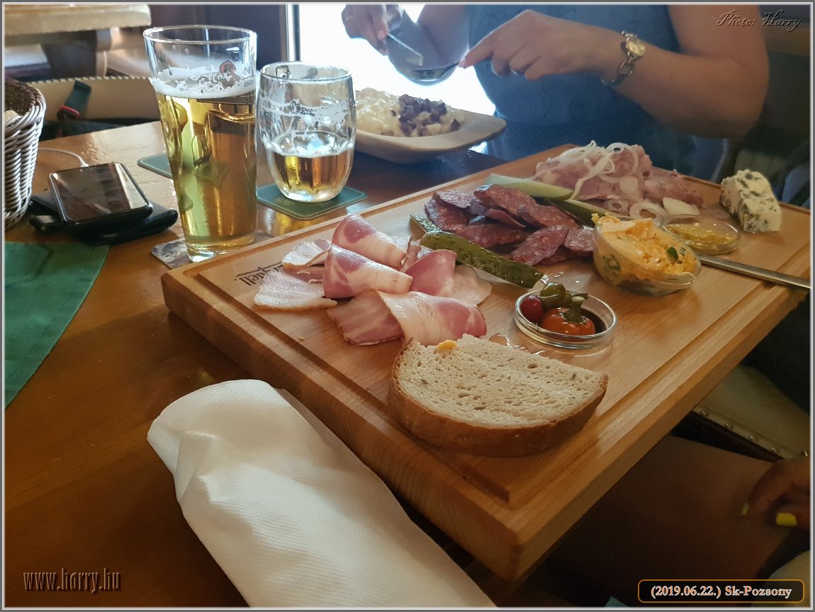 2019.06.22.Sk-Pozsony-35.jpg