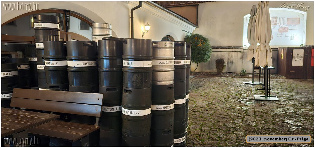 2023.11-Cz-Praga-012.jpg